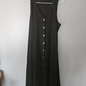 Black Sleeveless Button-Down Dress